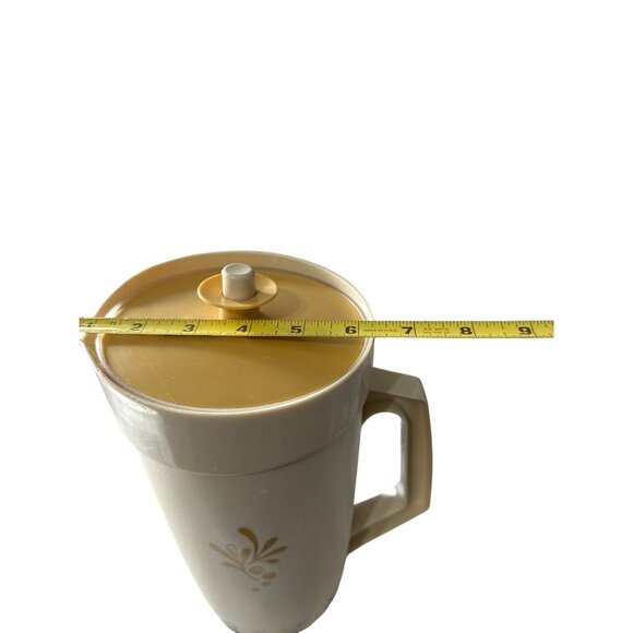 Vintage Tupperware Beige & Yellow Pitcher With Lid - 8.5" Tall 2 Qt #800-6 - Picture 7 of 7